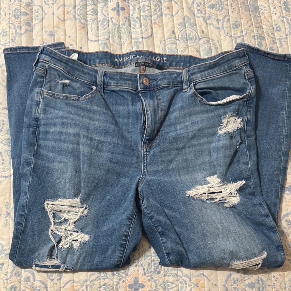 American Eagle Outfitters Women's Ripped Blue Jegging Jeans 16 short